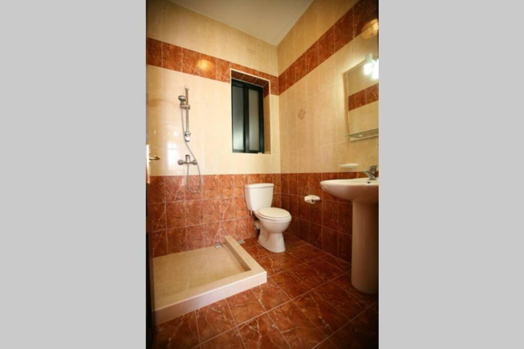 Spacious Apartment In Marsalforn, Gozo Esterno foto