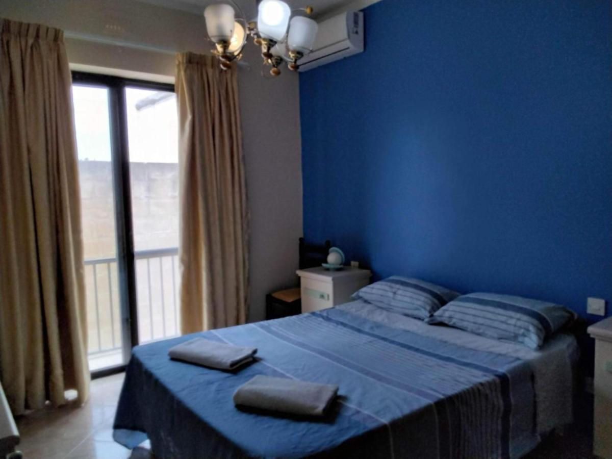 Spacious Apartment In Marsalforn, Gozo Esterno foto