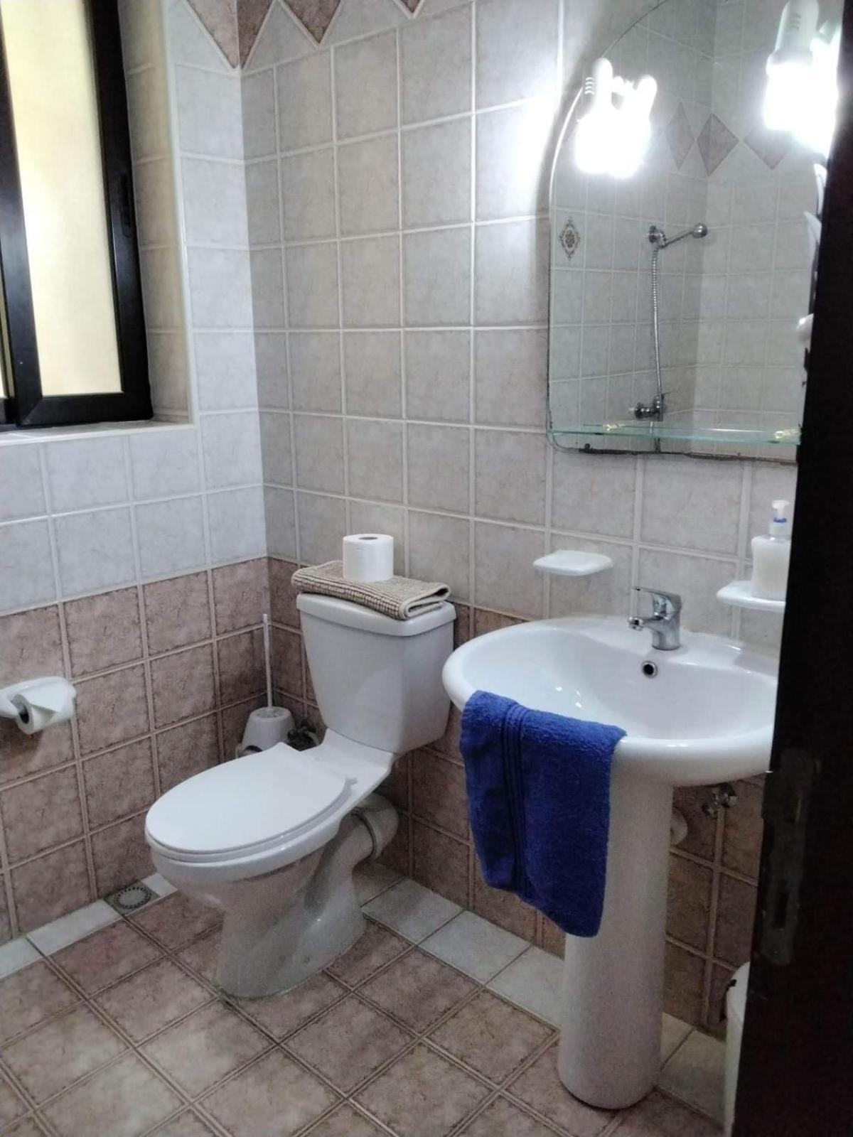 Spacious Apartment In Marsalforn, Gozo Esterno foto